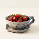 Stoneware-Berry-Buddy-Bowl-Uncommongoods