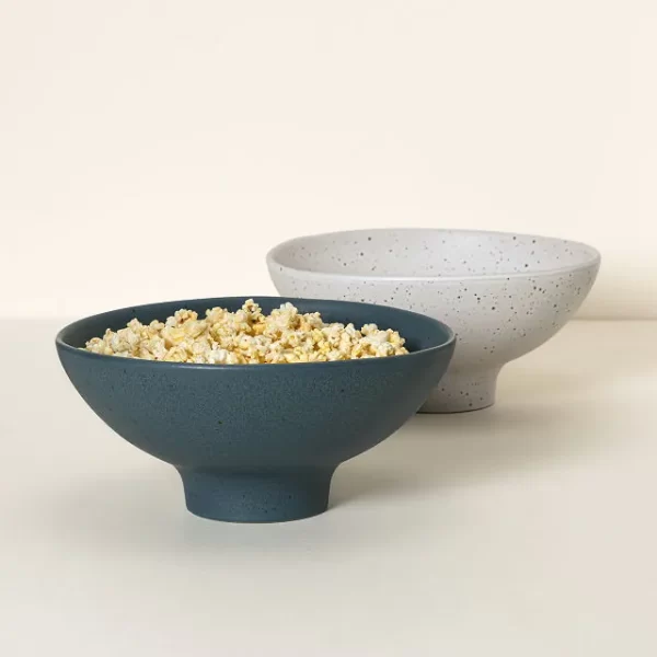 The-Popcorn-Bowl-with-Kernel-Sifter