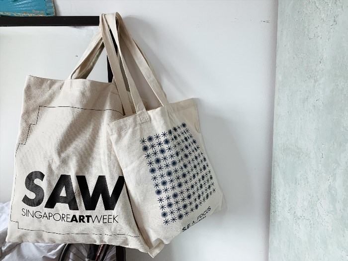 A useful canvas bag is a practical and environmentally friendly accessory that can be used for carrying groceries, books, or any other items.