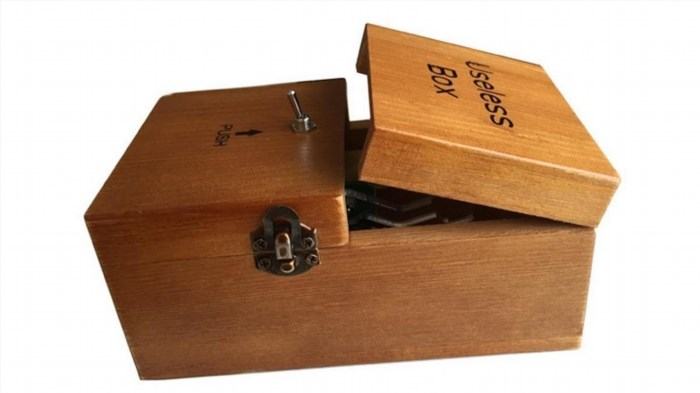 24 Father’s Day gifts under $50 for nerdy, geeky, and fun-loving dads 22 Credit: Useless Box is a fun and entertaining gadget that serves no practical purpose but brings joy and laughter to anyone who interacts with it.