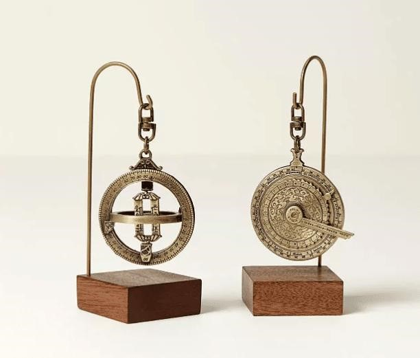 Celestial Desktop Timekeepers are innovative devices that combine the functionality of a clock with the beauty of celestial objects, providing users with an enchanting and accurate way to keep track of time.