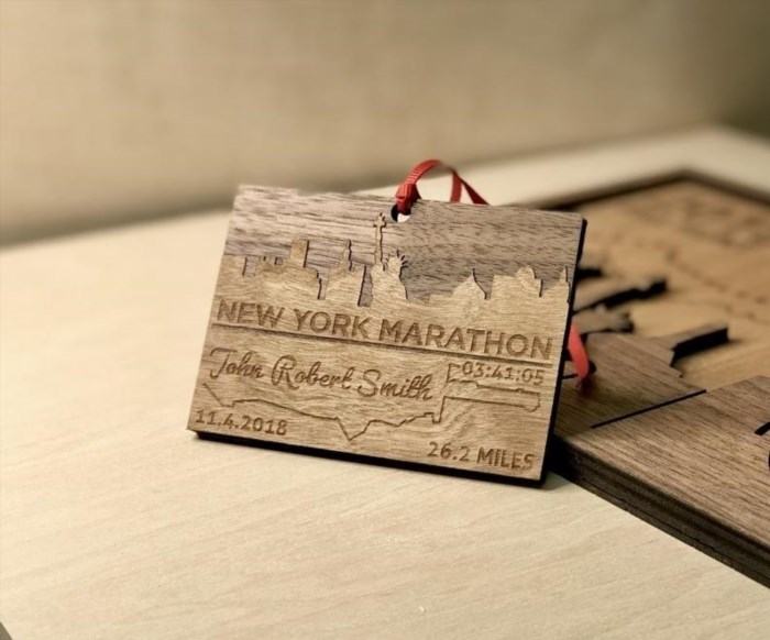 TinkerMake New York Marathon Ornament is a delightful way to commemorate and celebrate the iconic New York City Marathon, featuring intricate details and a festive design that captures the spirit of this renowned event.