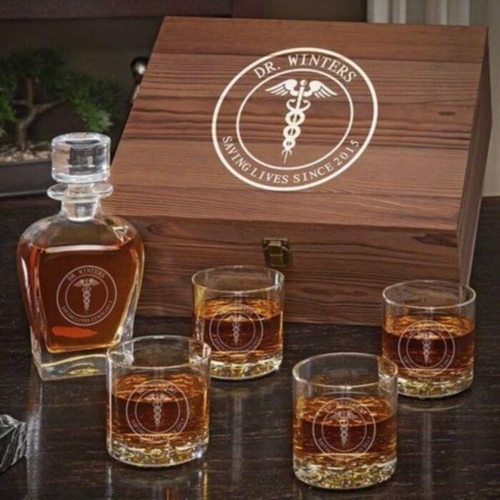 Whiskey carafe collection: unparalleled present for every father.