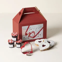 Diy Heart-shaped Linzer Cookie Baking Kit 1