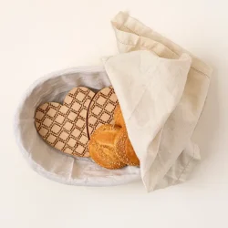 Nesting Hearts Bread Warming Set