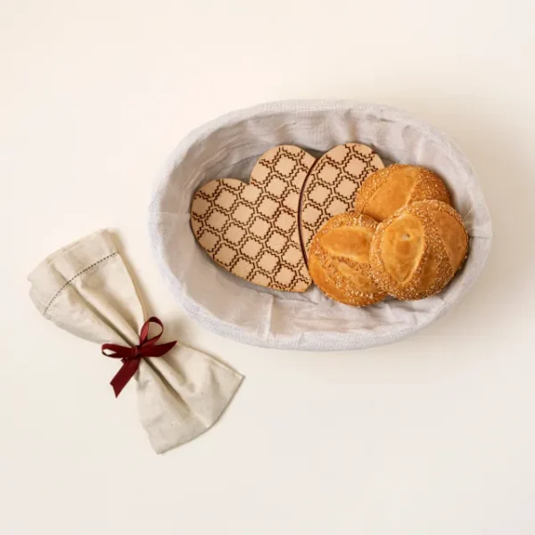 Nesting Hearts Bread Warming Set 3