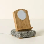 Sea Stone Wireless Charging Stand 1