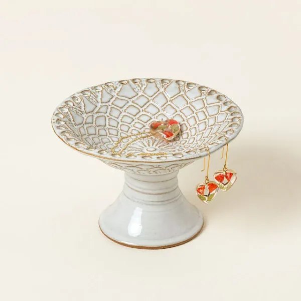 Lace Pedestal Jewelry Holder