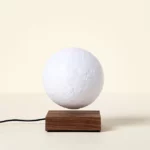 Floating Moon Desk Lamp Q