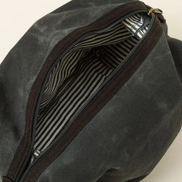 Waxed Canvas Dopp Kit 2