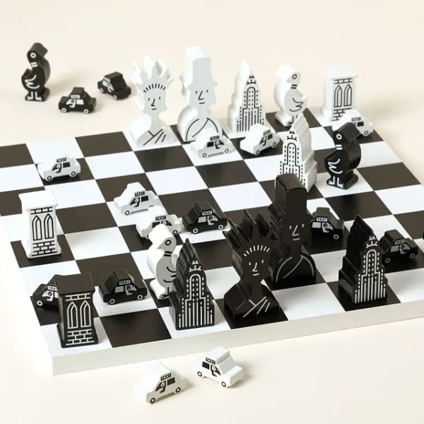 The New Yorker Premium Wooden Chess Set 2