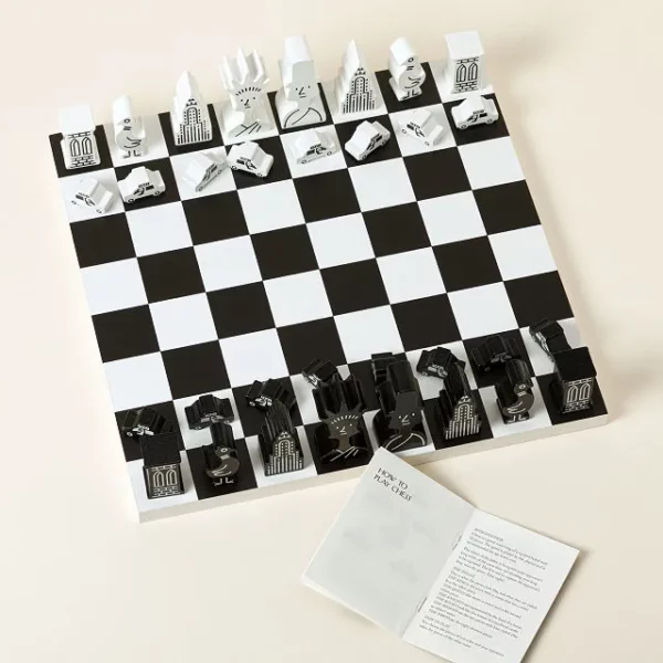 The New Yorker Premium Wooden Chess Set 3