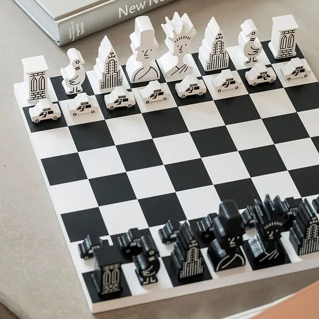Robert Kline Art Handmade Gift Ideas 9 The New Yorker Premium Wooden Chess Set