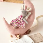 Magnetic Mouse On The Moon Pull Car