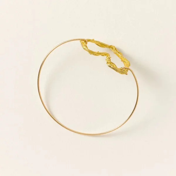 Intertwined Heart Bracelet 1