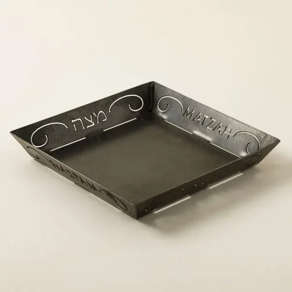 Flame-cut Matzah Tray 3