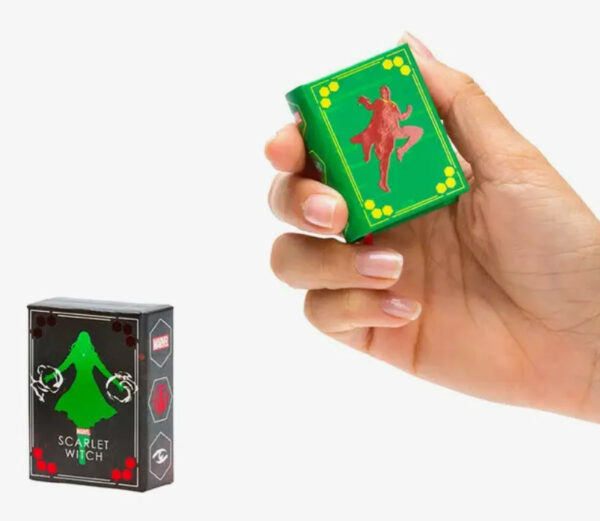 Marvel The Tiny Book Of Scarlet Witch And Vision 1