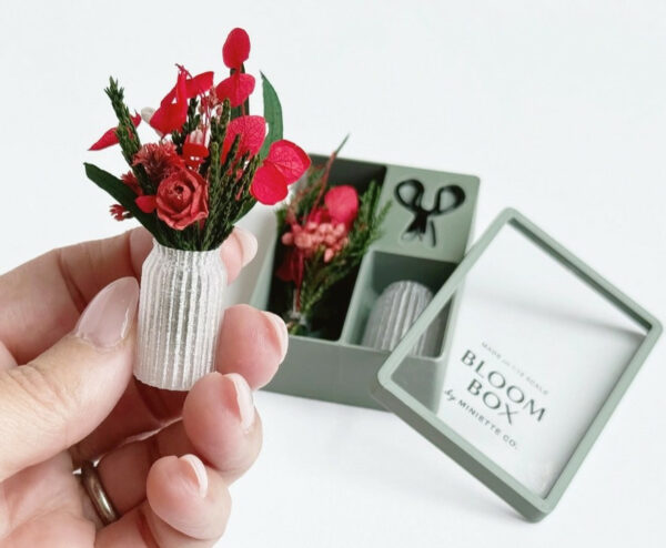 Miniature Winter Holiday Bouquet Bloom Box 4