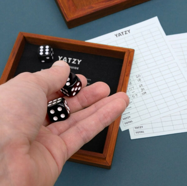 Iron & Glory Yatzy 3