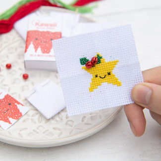 Kawaii Christmas Star Mini Cross Stitch Matchbox Kawaii Christmas Star Mini Cross Stitch Matchbox