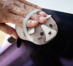 Microfiber Cat Screen Cleaner