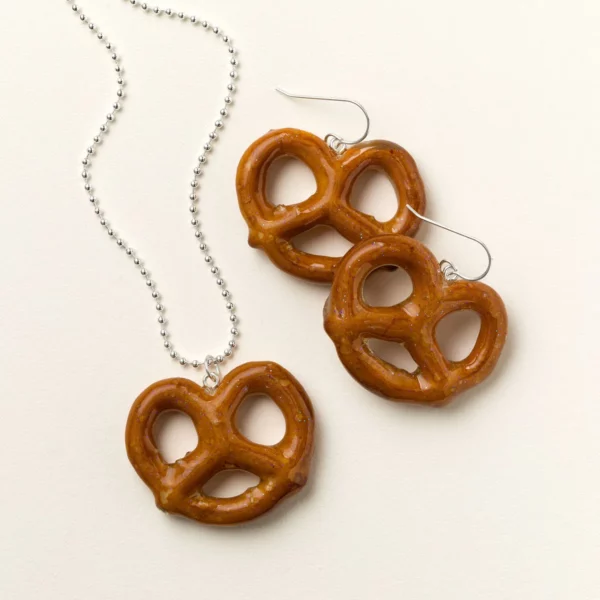 Mini Pretzel Earrings 2