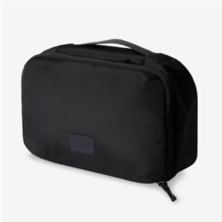 Hanging Toiletry Kit (1)