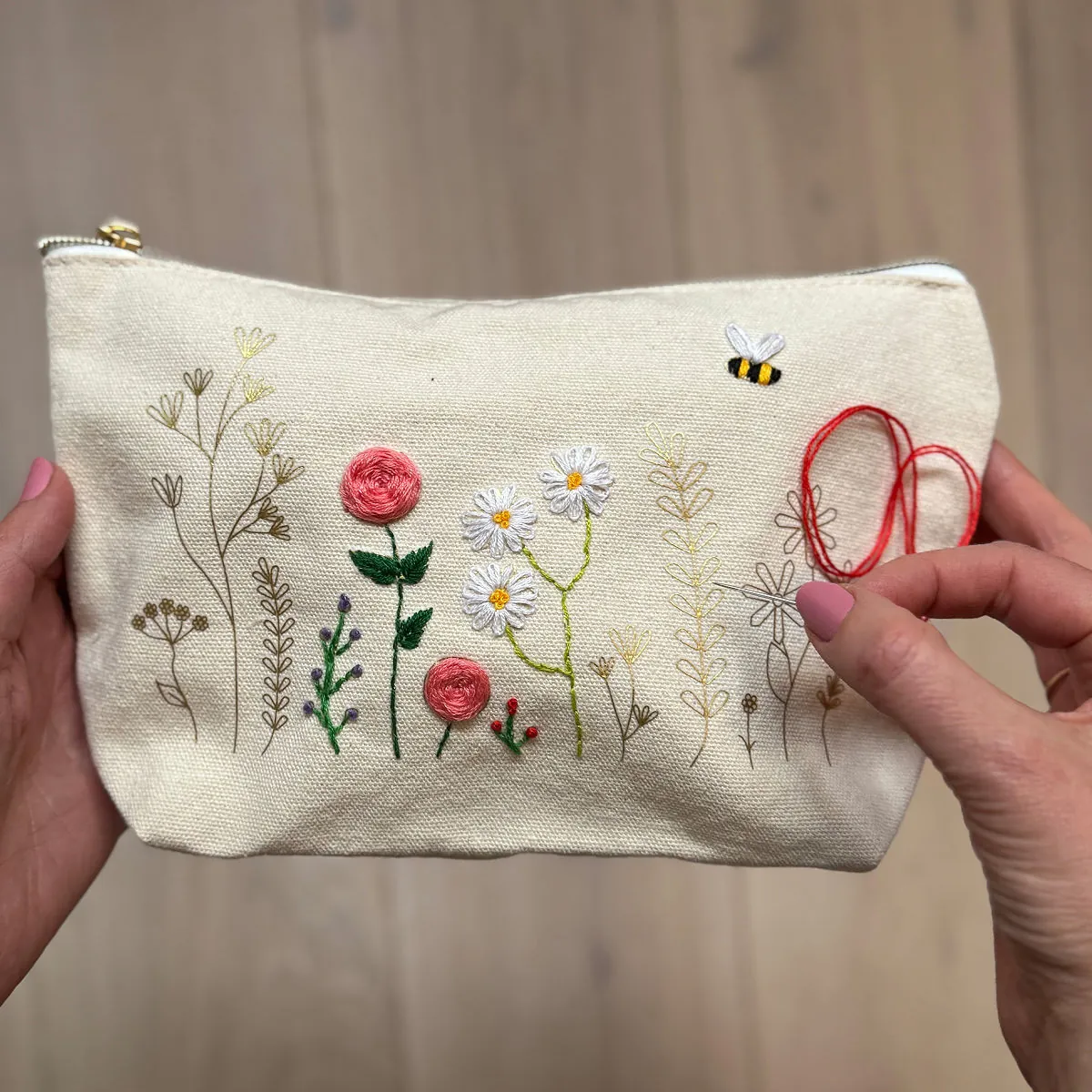 Stitch Your Own Floral Zip Pouch Stitch Your Own Floral Zip Pouch