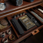 The Collector Pro Watch Display Valet (8)