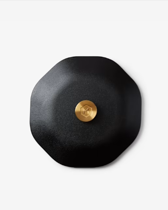 10.25 Cast Iron Universal Lid' (1) 10.25 Cast Iron Universal Lid' (1)