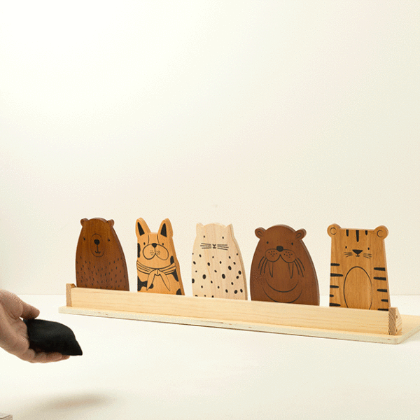 Zoo Crew Indoor Outdoor Bean Bag Toss 1